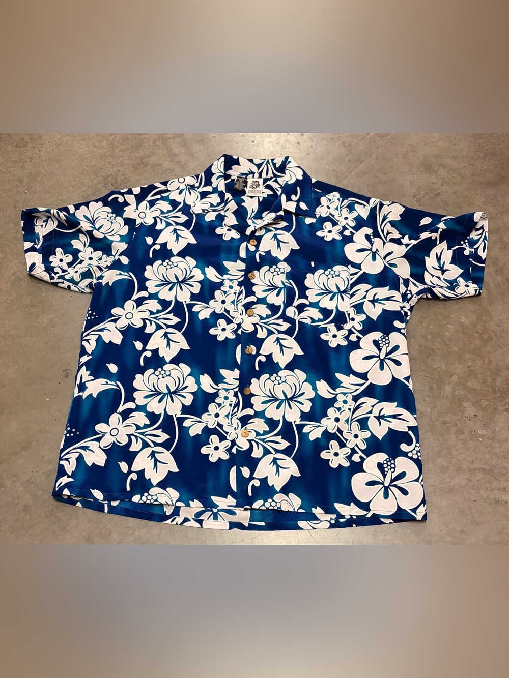 Kennington LTD Classic Blue Floral Hawaiian Camp Shirt - Unbranded